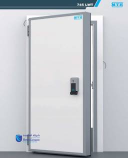 أبواب مفصليه درفة واحدة بمقاسات مختلفه إيطالية الصنع